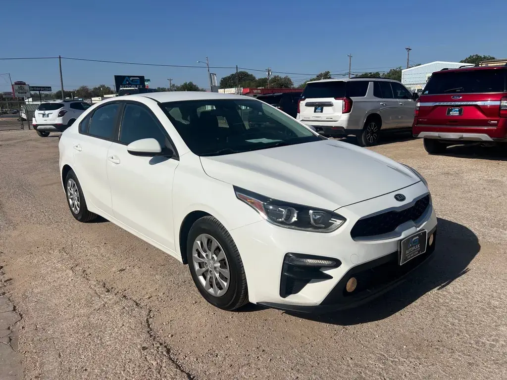 2019 Kia Forte FE Auto photo 5