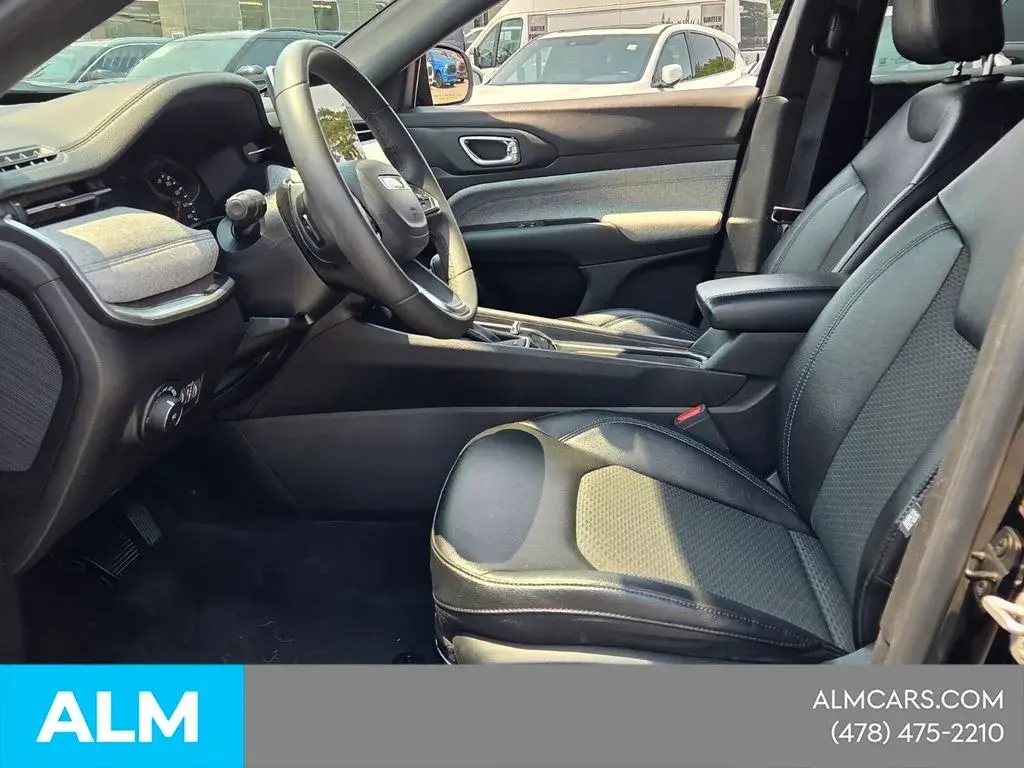 2024 Jeep Compass Latitude 4X4 photo 5