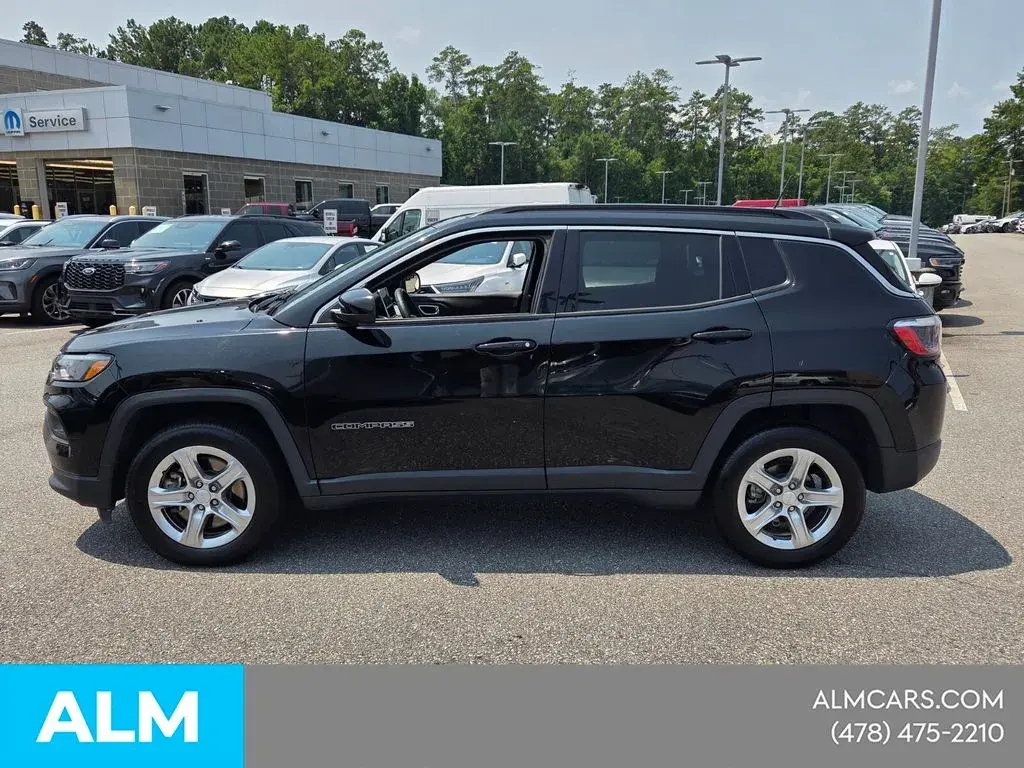 2024 Jeep Compass Latitude 4X4 photo 4