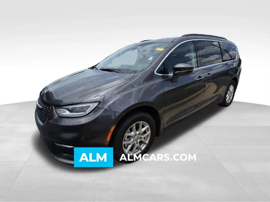 2022 Chrysler Pacifica Touring L photo 1