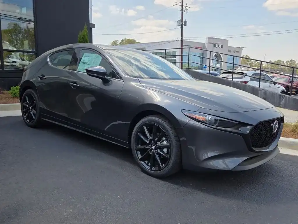 2026 Mazda CX-3 Premium MT 5-Door SKYACTIV's photo