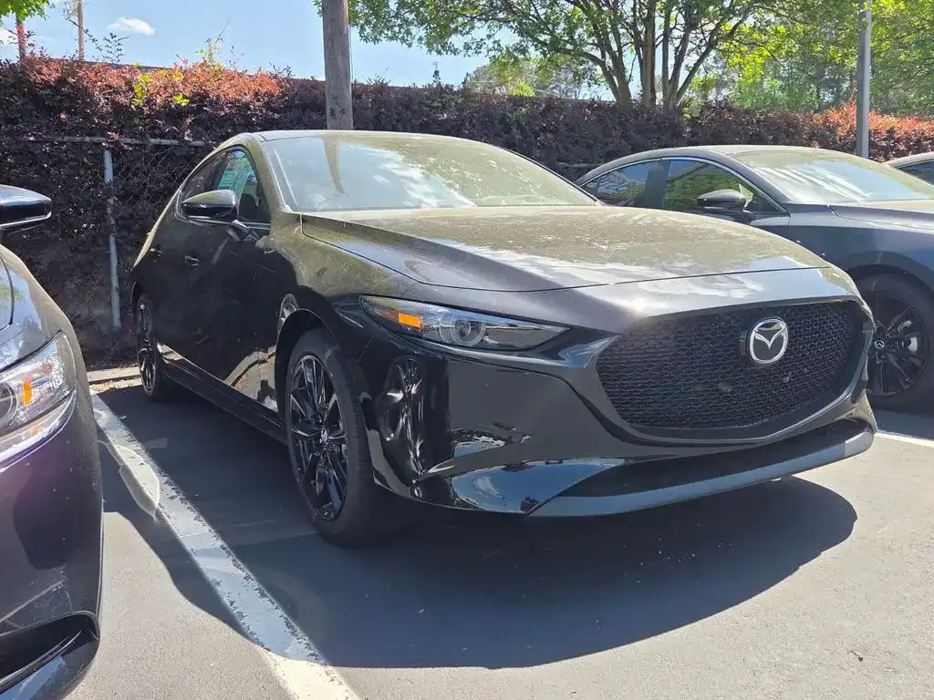 2026 Mazda CX-3 Premium MT 5-Door SKYACTIV's photo