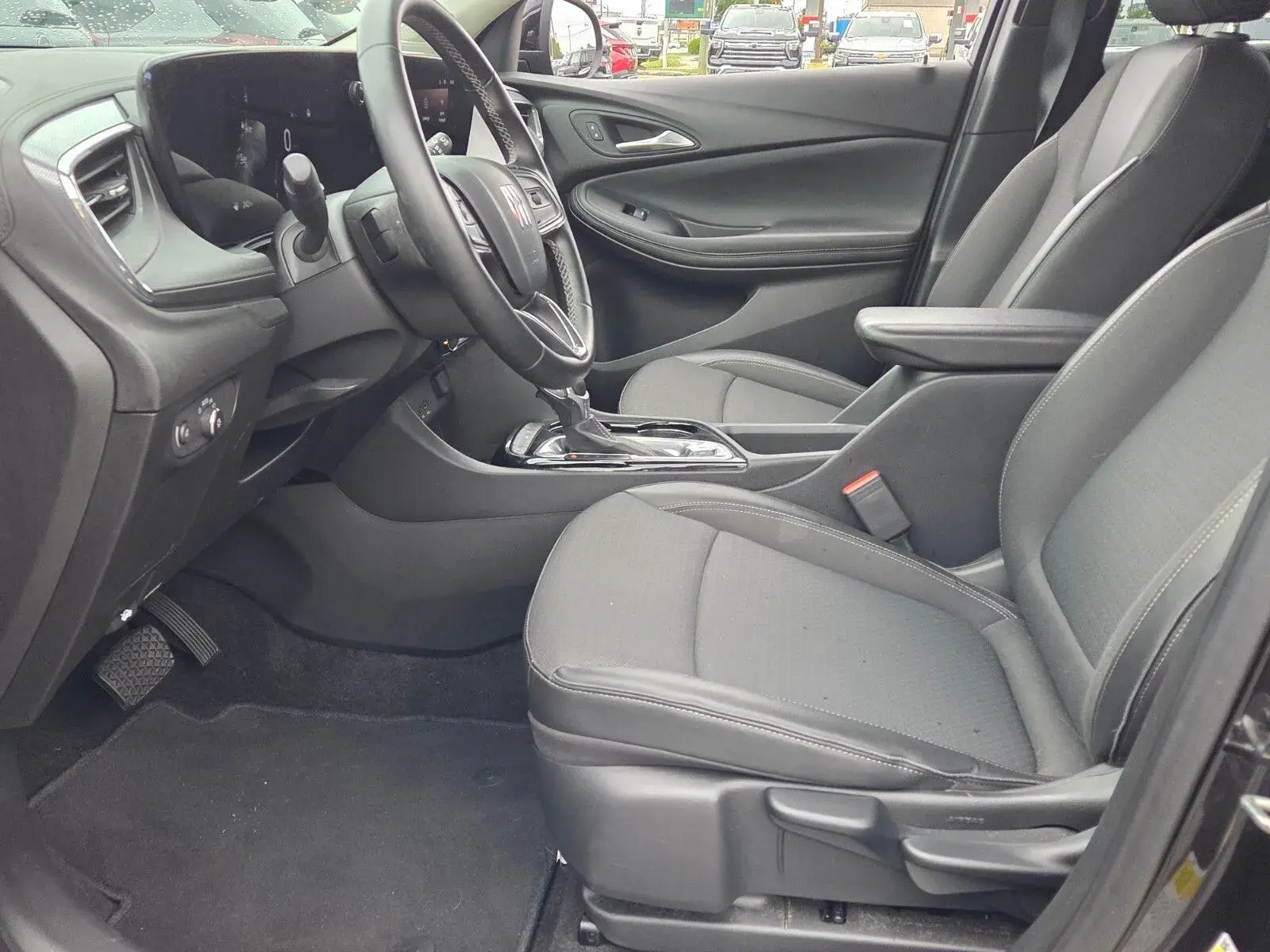 2025 Buick Encore GX Preferred photo 5