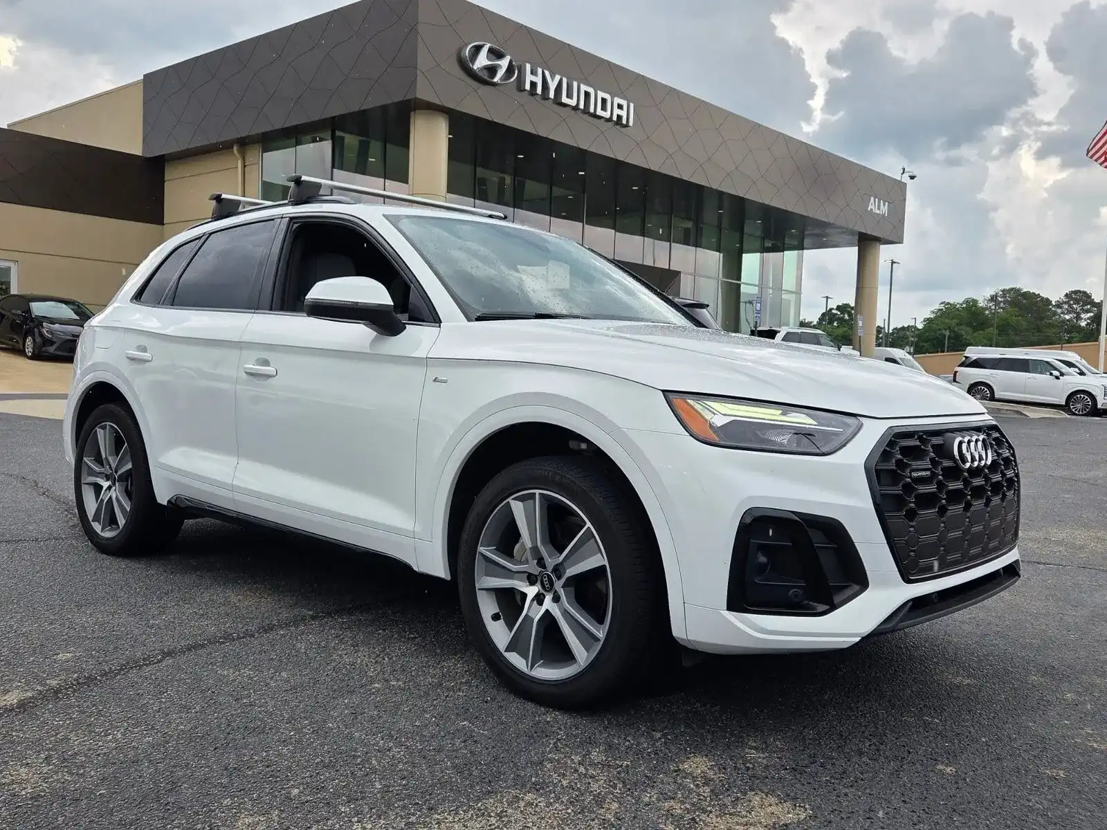 2025 Audi Q5 45 Premium's photo