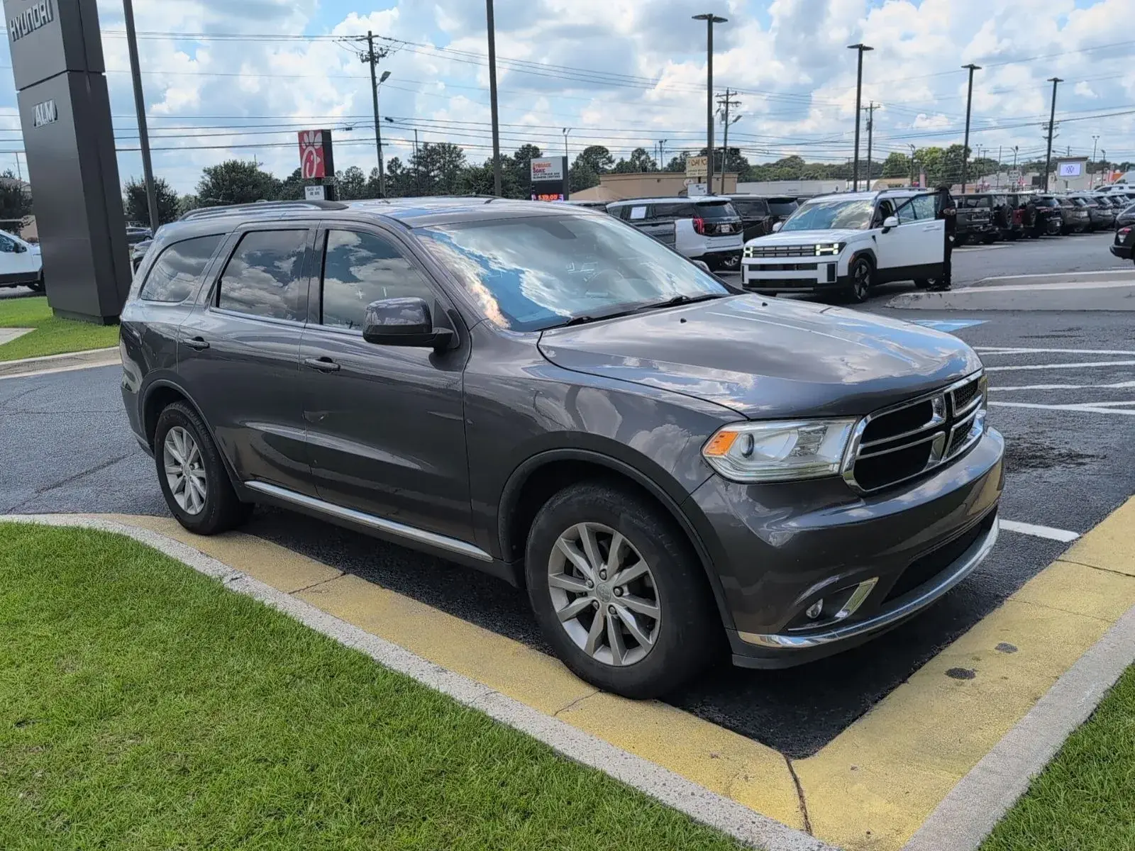 2017 Dodge Durango SXT Plus RWD photo 3