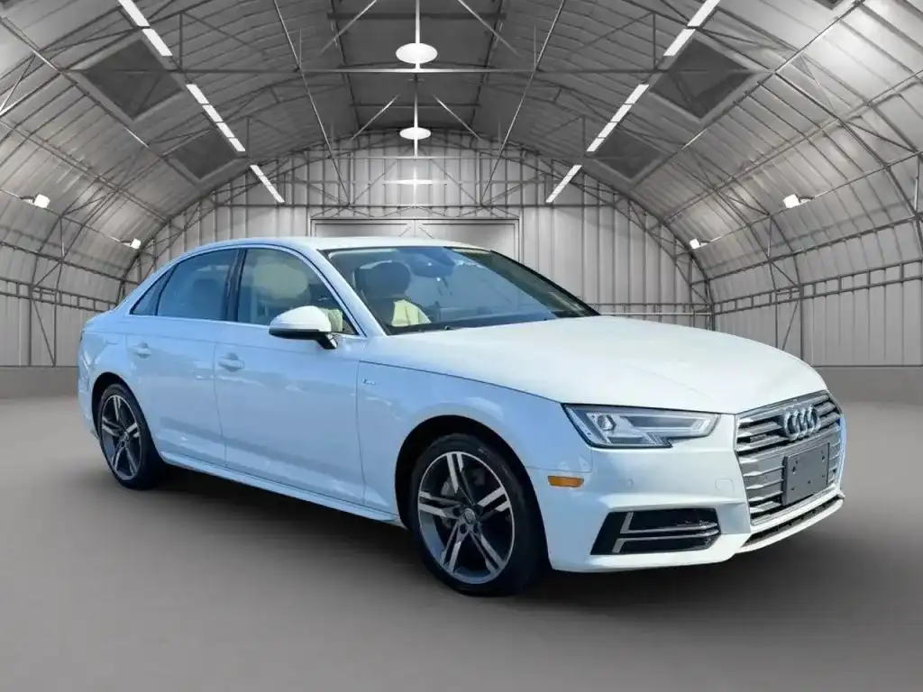 2018 Audi A4 2.0T quattro S tronic Premium Plus's photo