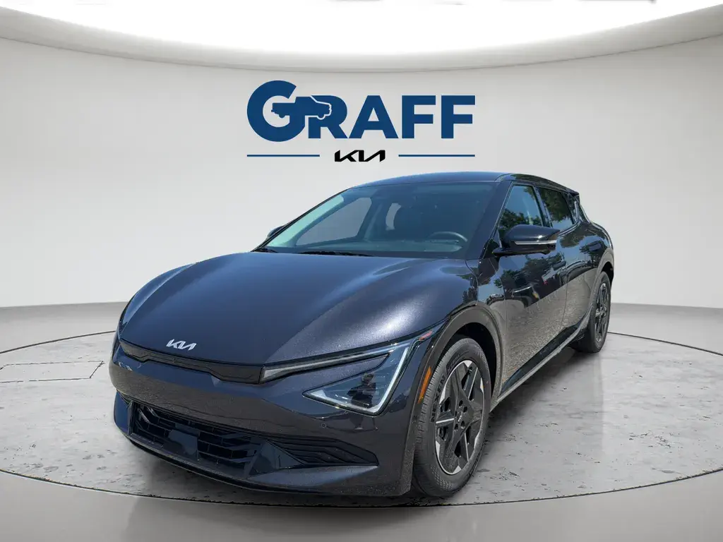 2026 Kia EV6 Wind AWD photo 4