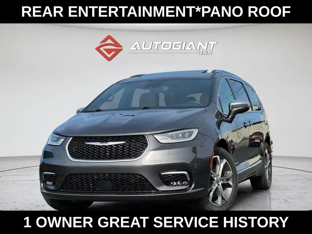 2021 Chrysler Pacifica Pinnacle's photo