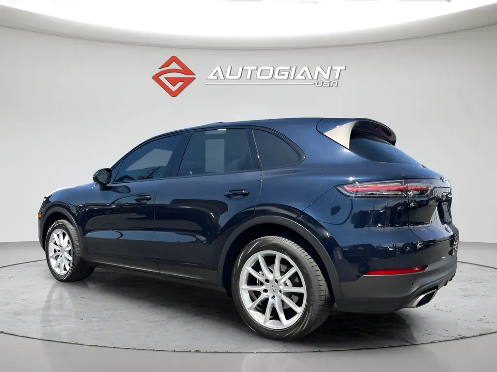 2021 Porsche Cayenne Base photo 4
