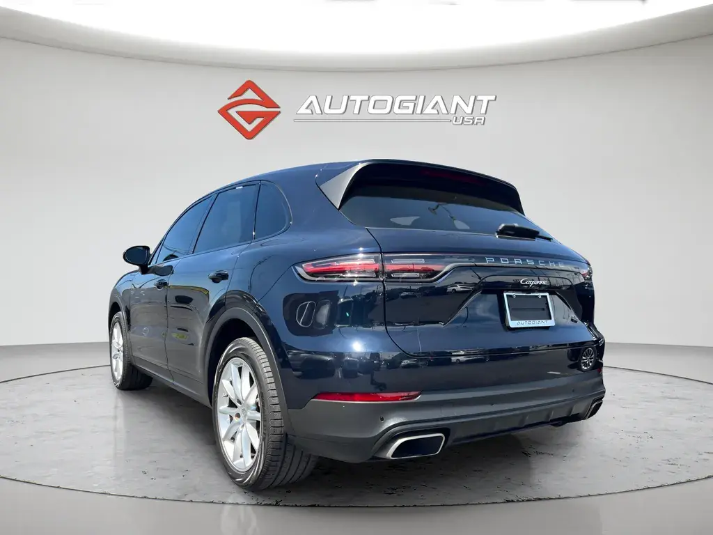 2021 Porsche Cayenne Base photo 5