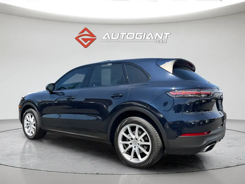 2021 Porsche Cayenne Base photo 4