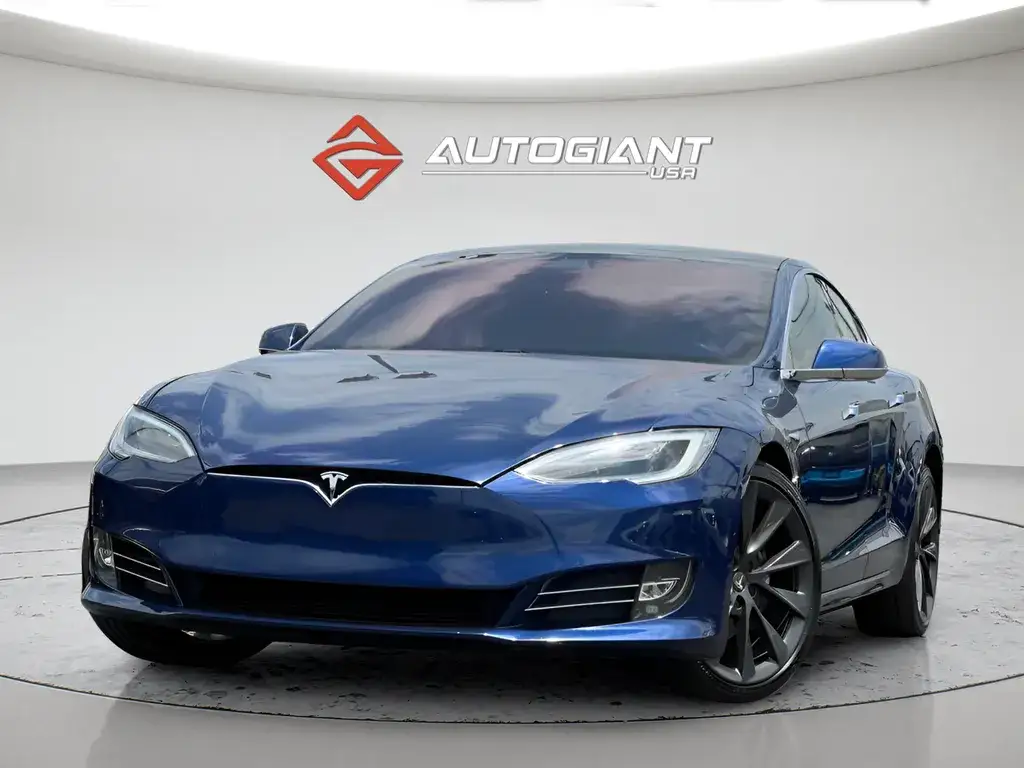 2020 Tesla Model S Long Range photo 1