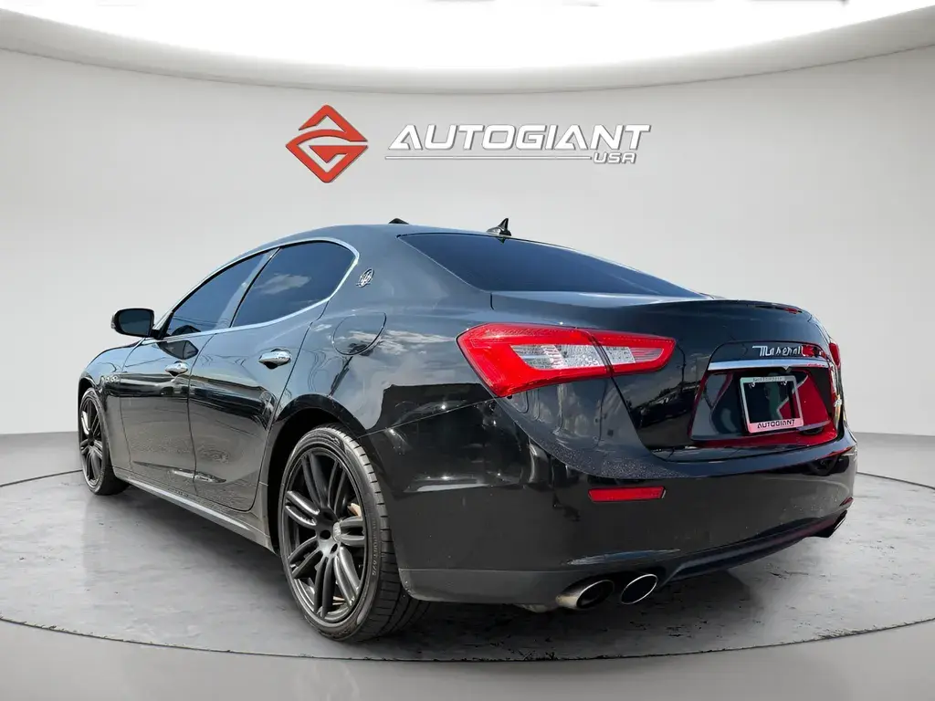2017 Maserati Ghibli Base photo 5