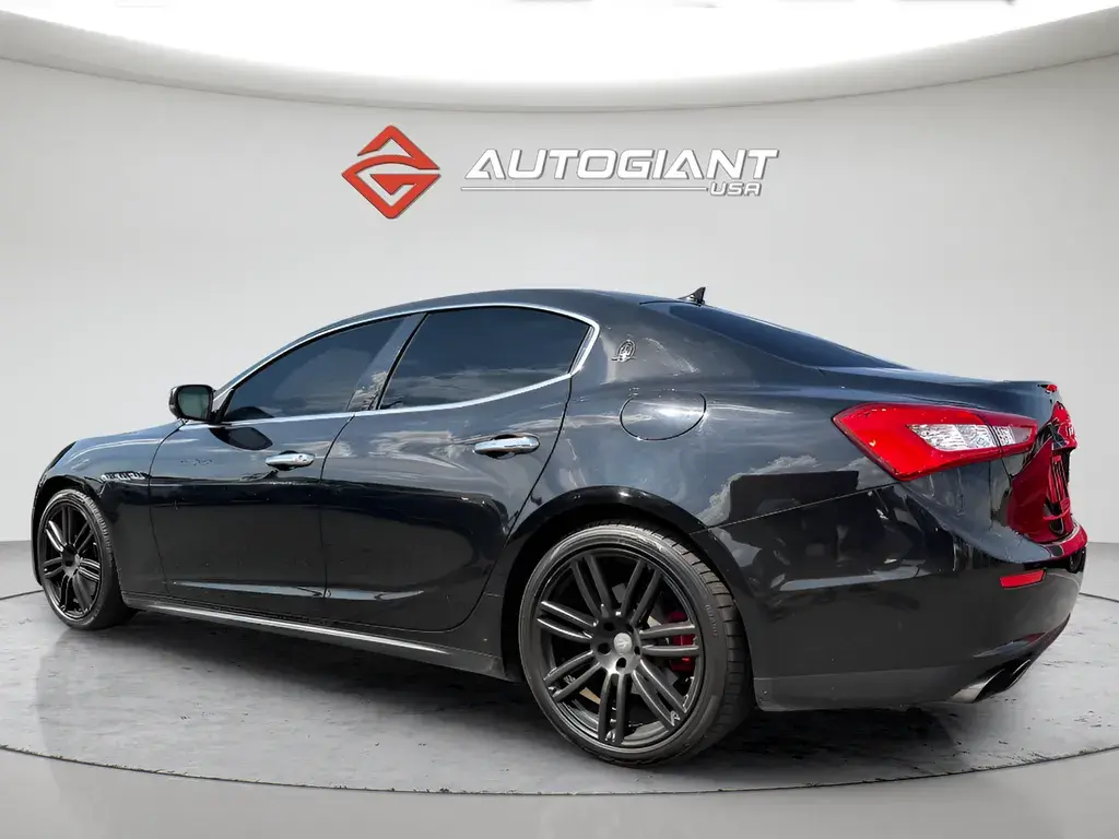 2017 Maserati Ghibli Base photo 4