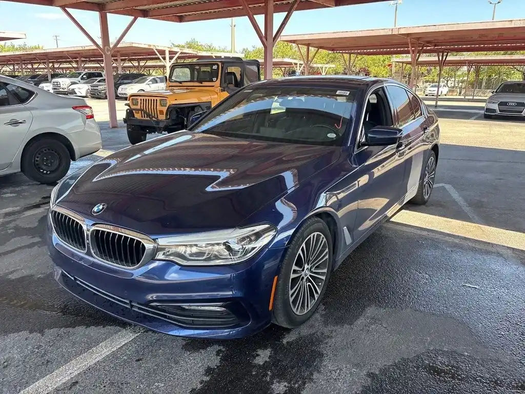 2017 BMW 5 Series 540i Sedan's photo