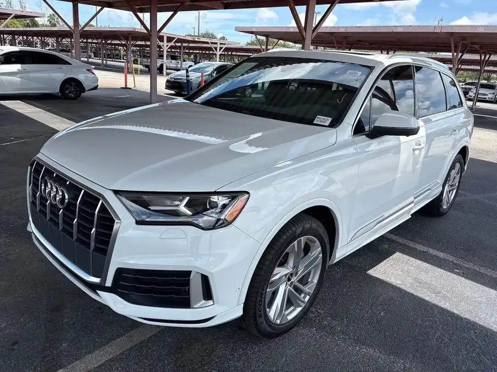 2021 Audi Q7 45 Premium quattro Tiptronic's photo