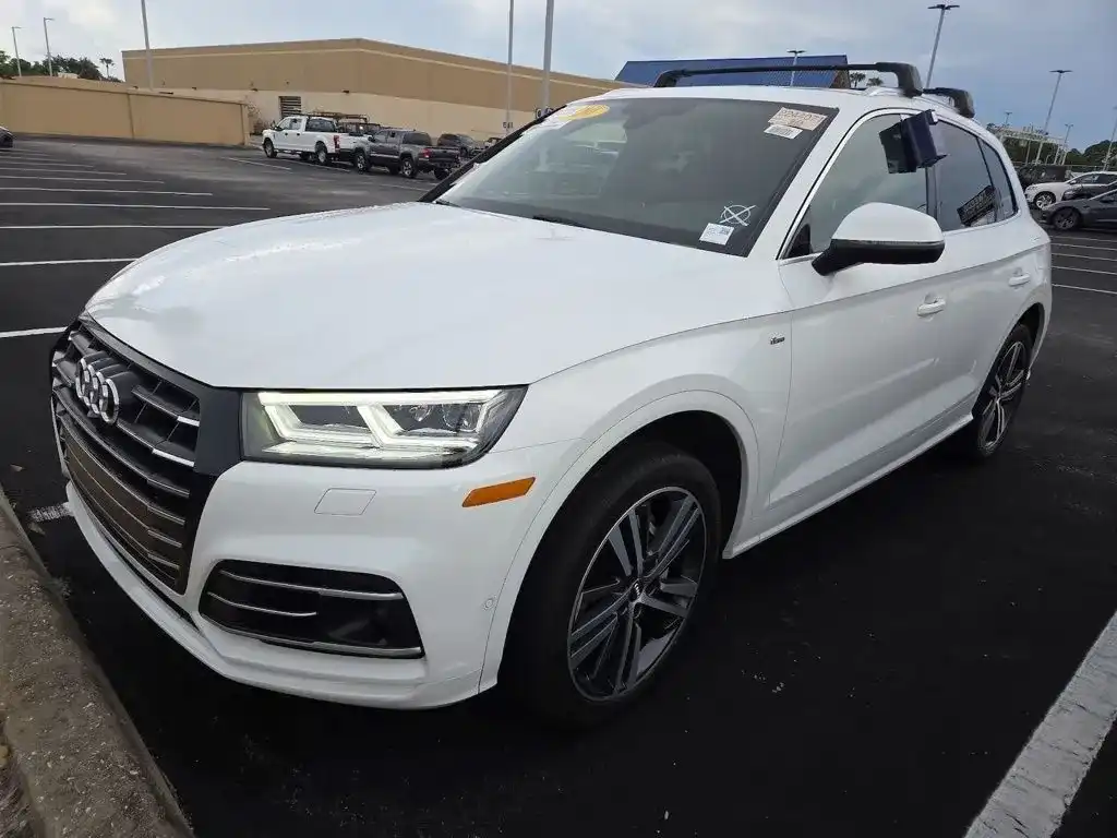 2020 Audi Q5 55 e quattro S tronic Prestige's photo