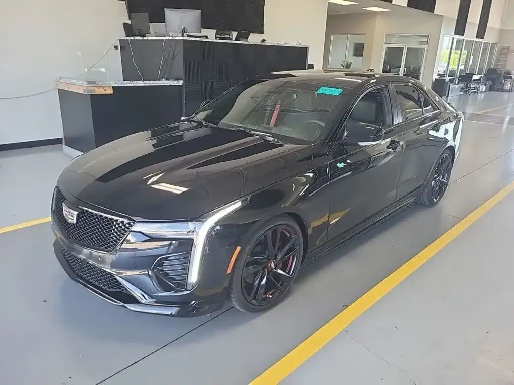 2025 Cadillac CT4 V-Series's photo