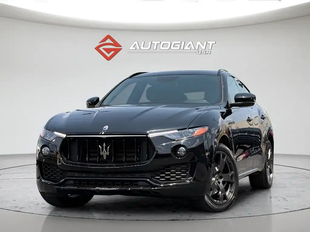 2020 Maserati Levante Base's photo