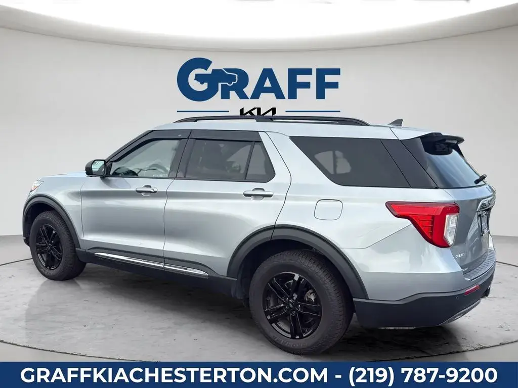 2021 Ford Explorer XLT 4WD photo 4