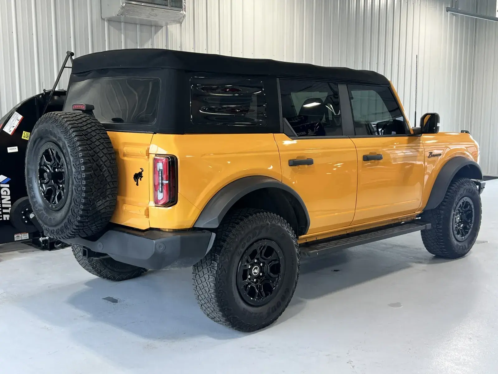 2022 Ford Bronco Wildtrak 4x4 photo 3