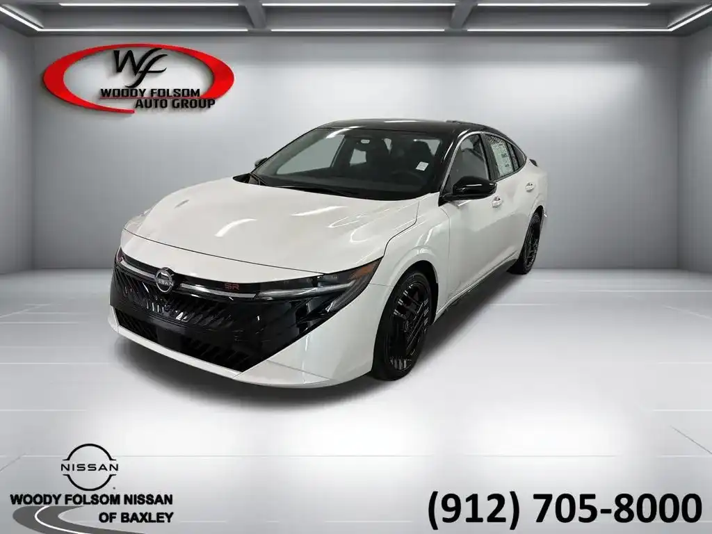 2026 Nissan Sentra SR CVT's photo
