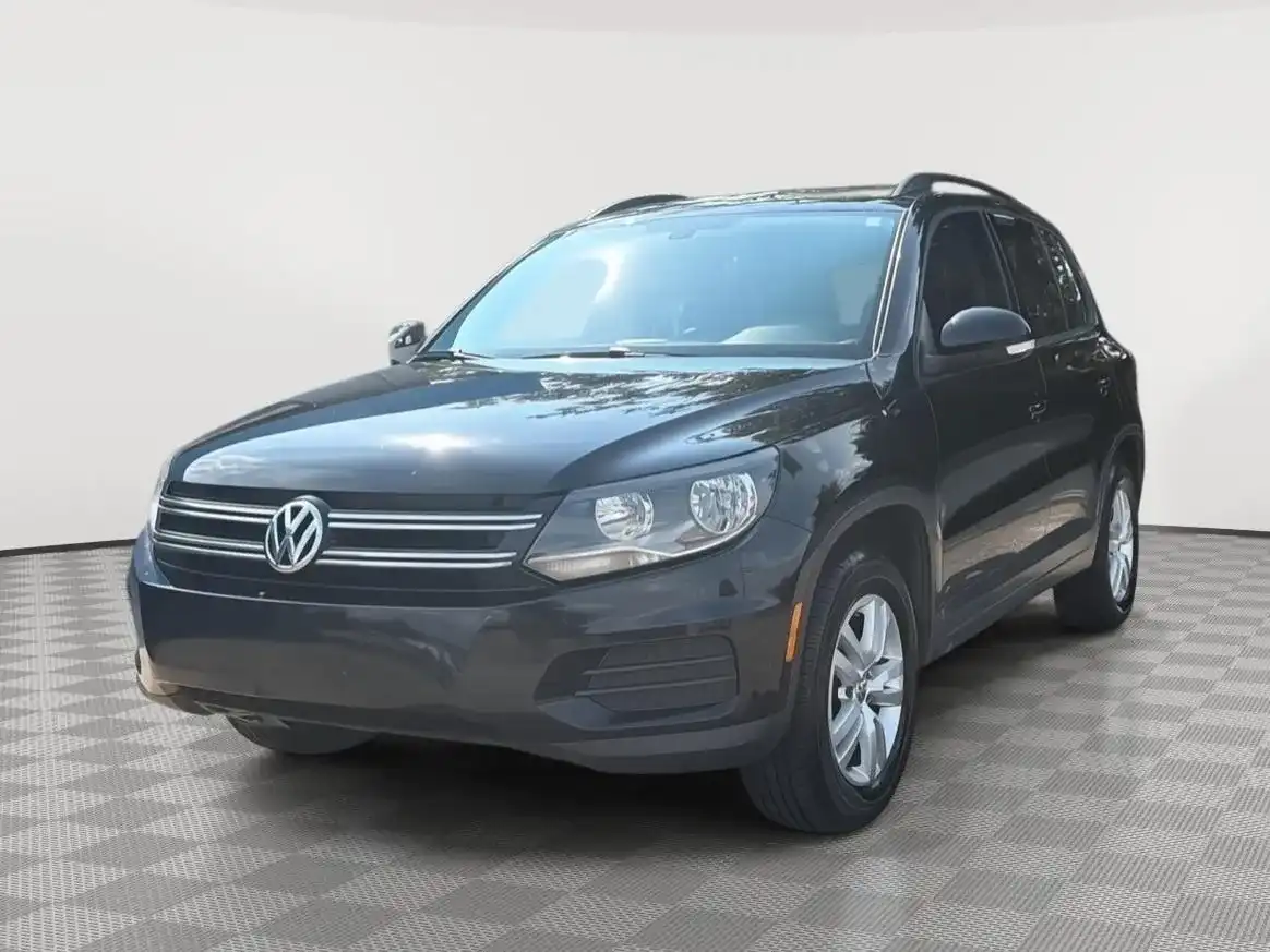 2017 Volkswagen Tiguan 2.0T S 4Motion's photo