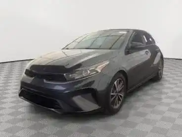 2022 Kia Forte LXS Auto's photo