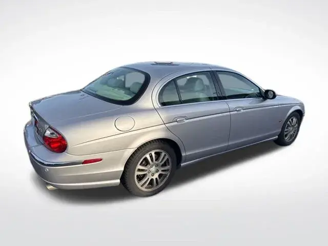 2003 Jaguar S-Type 4.2 photo 3
