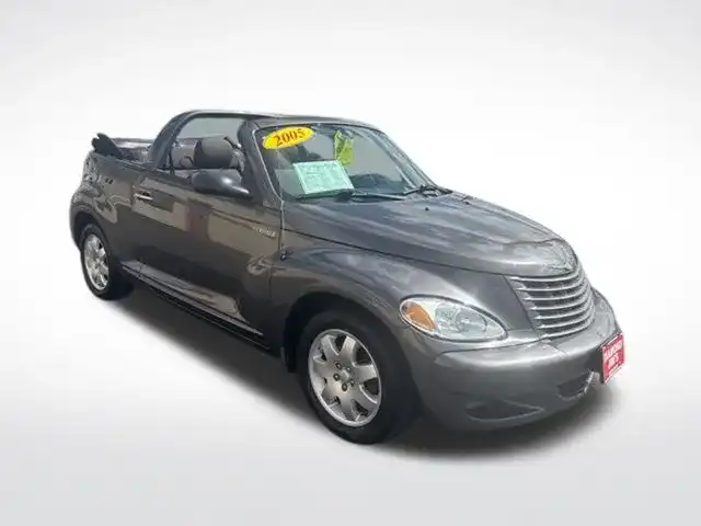 2005 Chrysler PT Cruiser Touring Convertible's photo