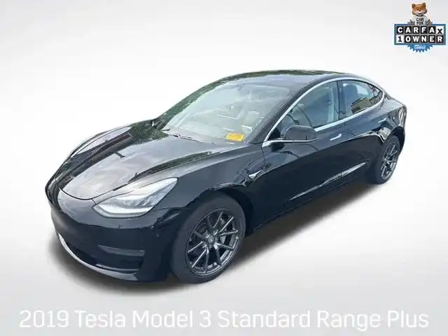 2019 Tesla Model 3 Standard Range Plus's photo