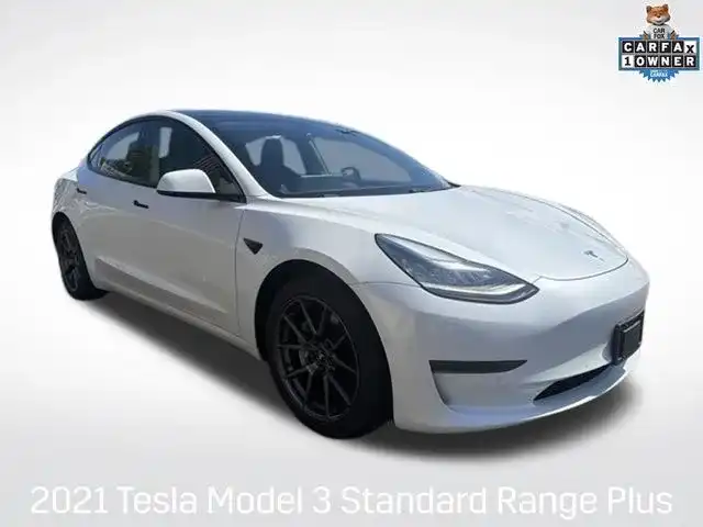 2021 Tesla Model 3 Standard Range Plus's photo