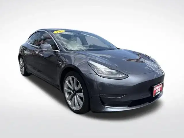 2018 Tesla Model 3 Long Range's photo
