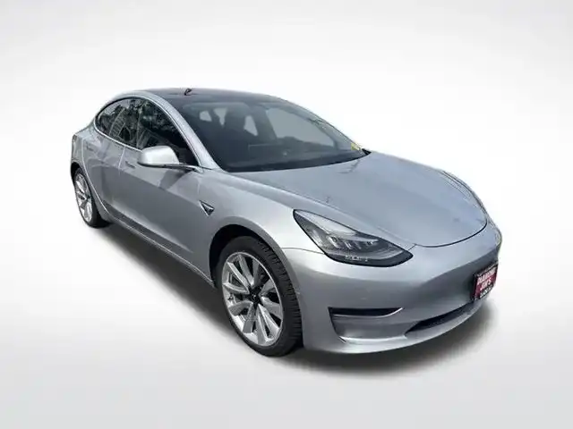 2018 Tesla Model 3 Long Range's photo