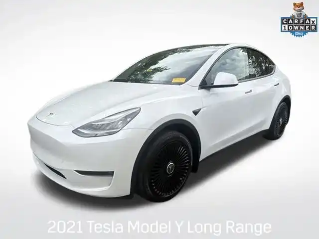 2021 Tesla Model Y Long Range Dual Motor All-Wheel Drive's photo
