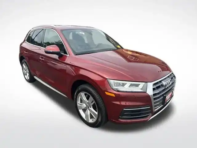 2019 Audi Q5 2.0T quattro S tronic Premium Plus's photo