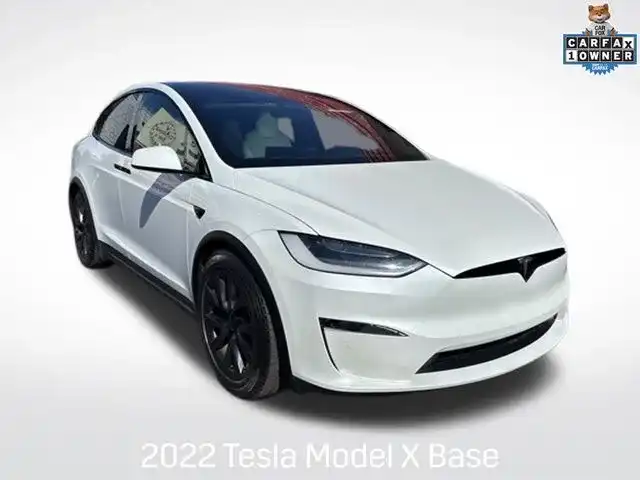 2022 Tesla Model X Long Range's photo