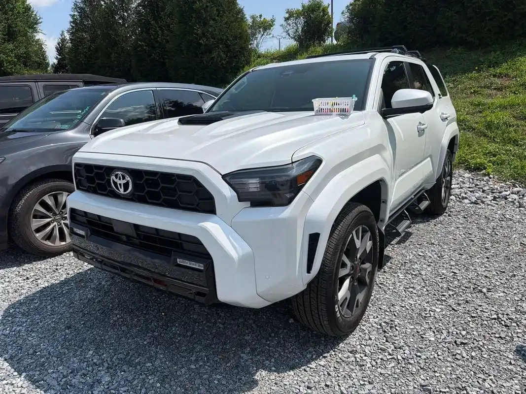 2025 Toyota 4Runner TRD Sport 4WD's photo