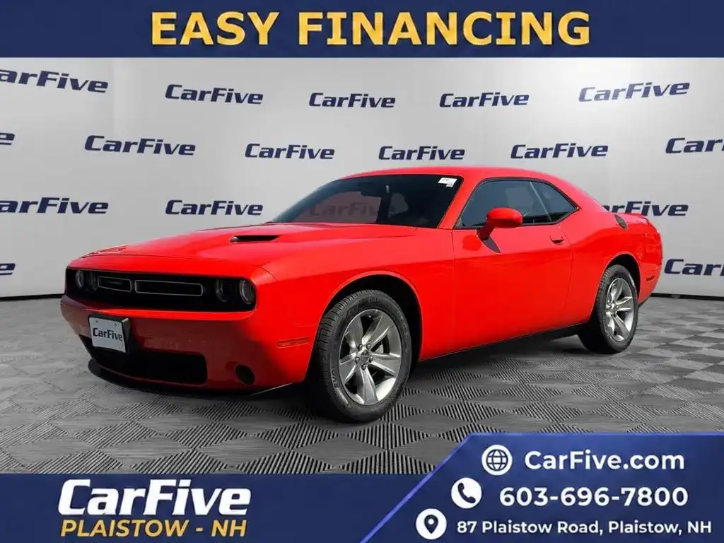 2022 Dodge Challenger SXT Auto's photo