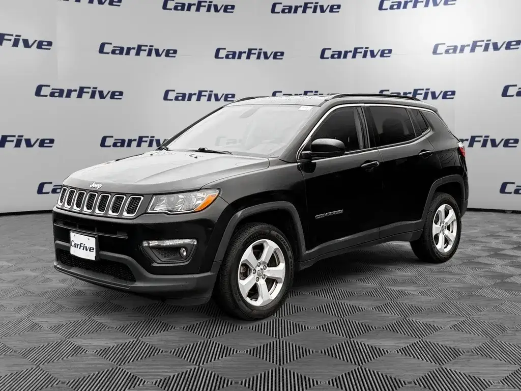 2019 Jeep Compass Latitude 4WD photo 1
