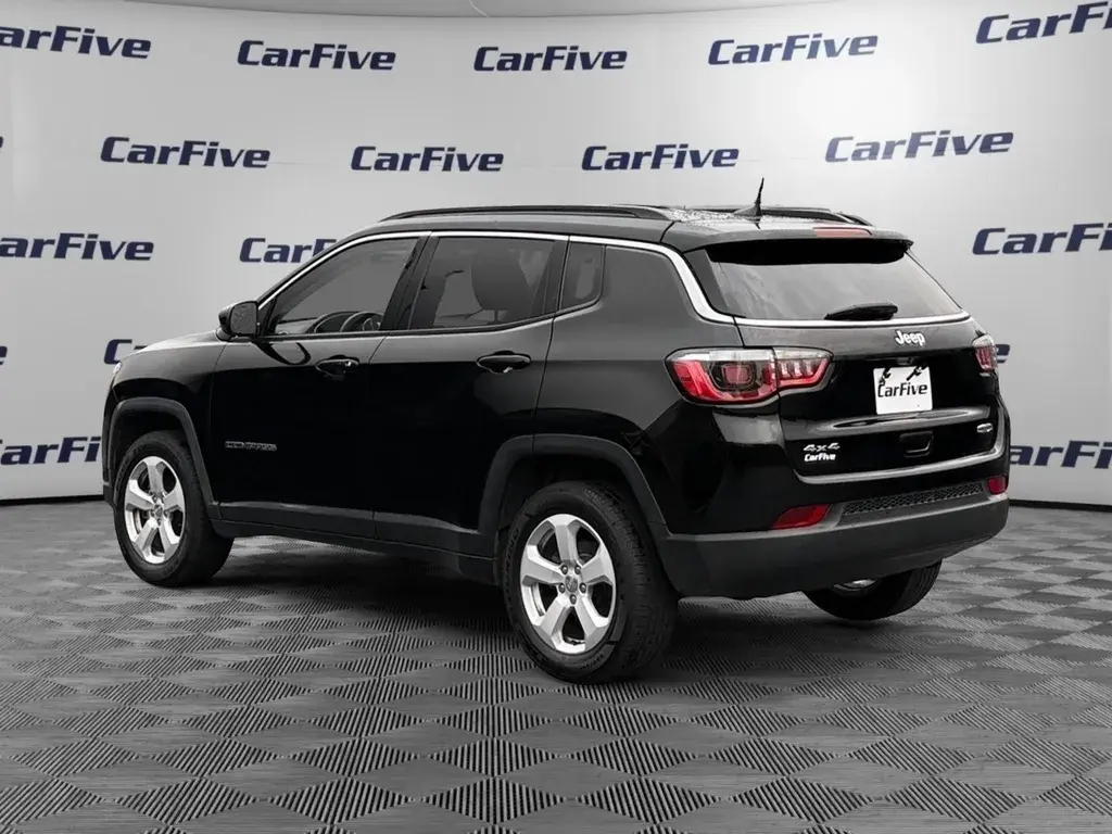 2019 Jeep Compass Latitude 4WD photo 3