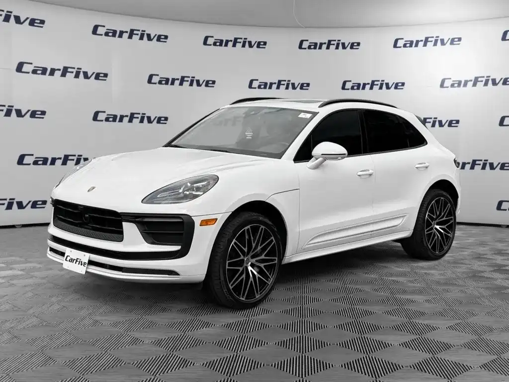 2023 Porsche Macan Base's photo