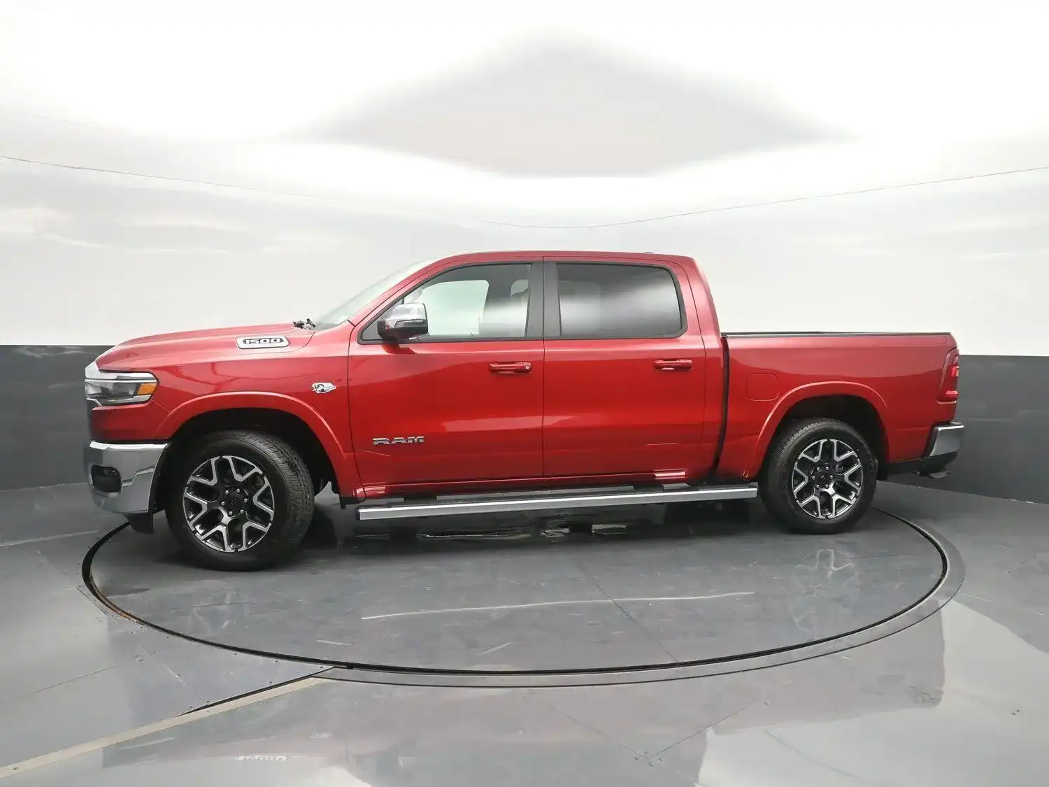 2026 RAM 1500 Laramie 4x4 Crew Cab 5'7's photo