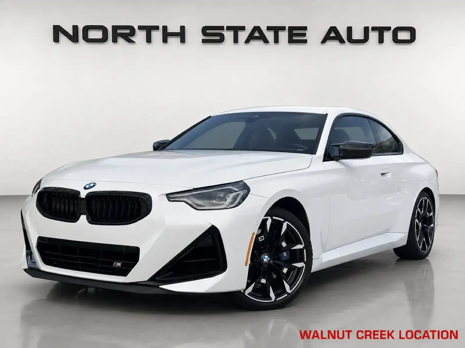 2025 BMW 2 Series M240i Coupe's photo