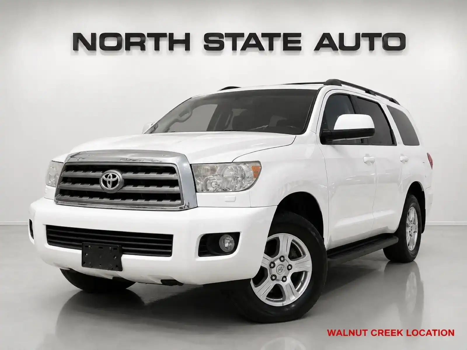 2015 Toyota Sequoia 5.7 Auto 4WD SR5's photo