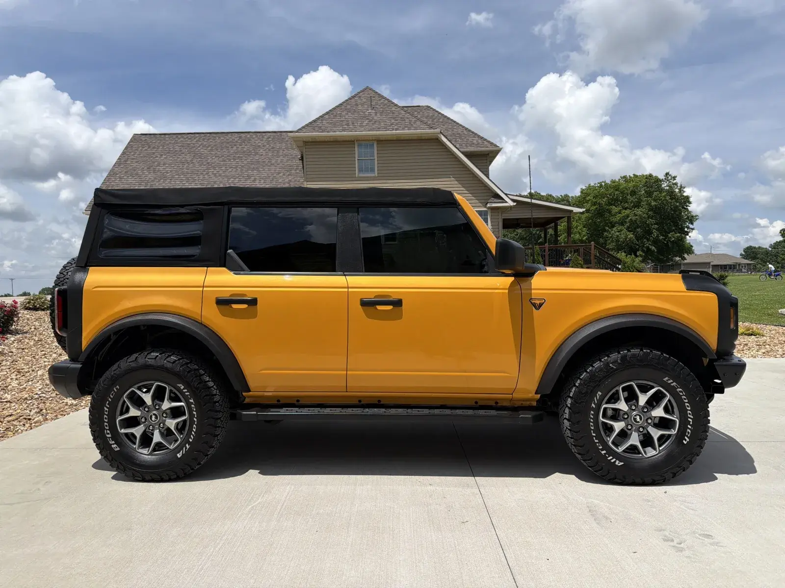 2021 Ford Bronco Base Advanced 4x4 photo 5