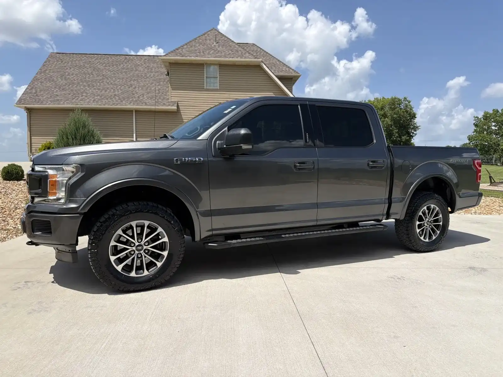 2020 Ford F-150 XLT 4x4 SuperCrew 5-1/2 Box's photo