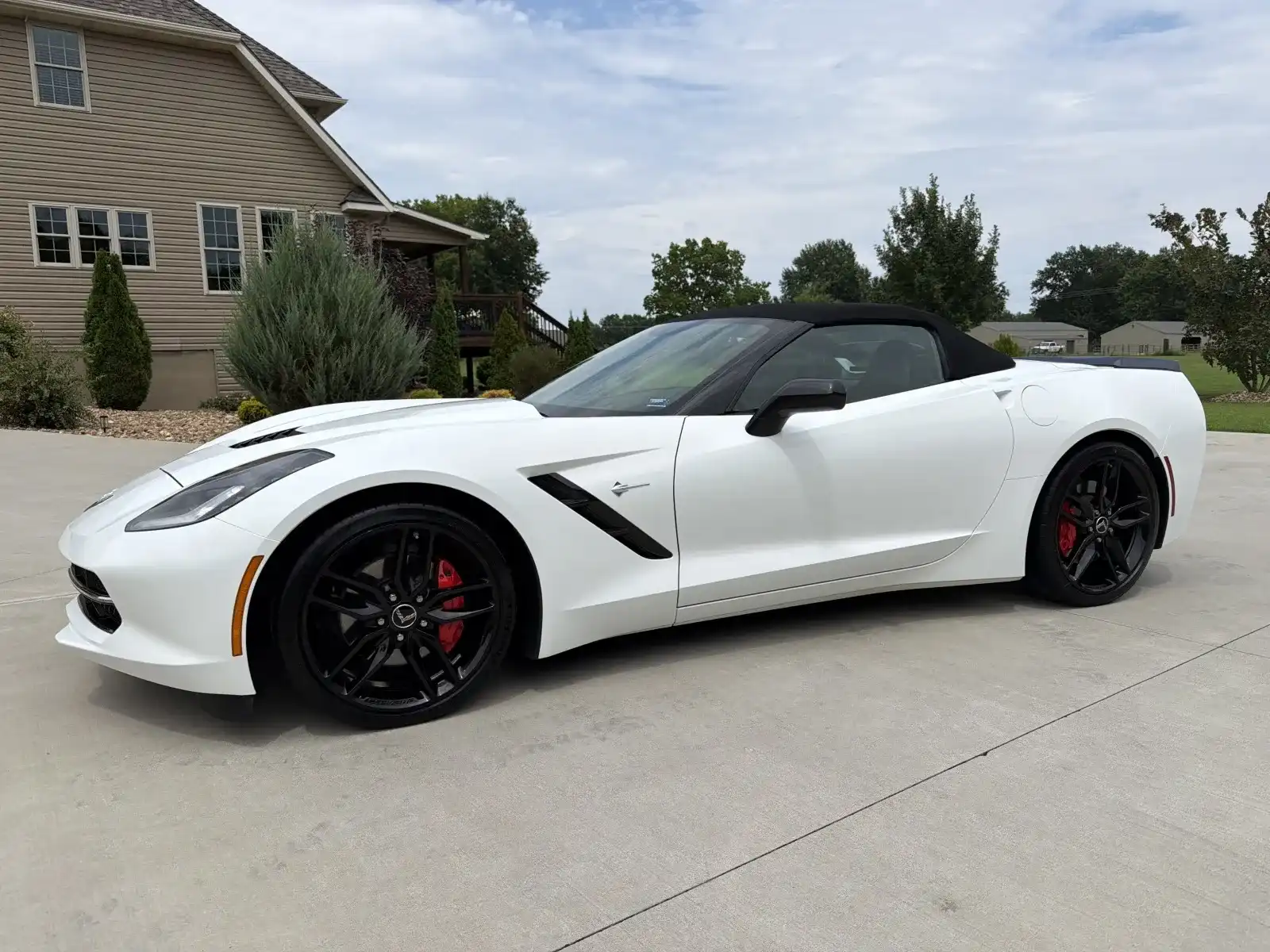 2015 Chevrolet Corvette Stingray Convertible's photo