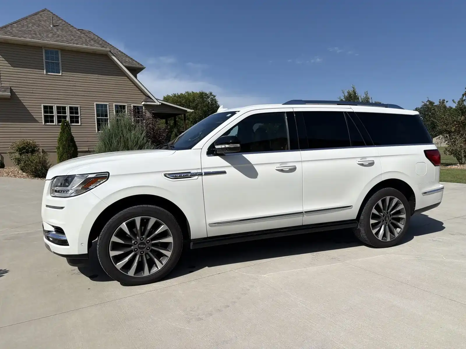 2021 Lincoln Navigator Reserve 4WD's photo
