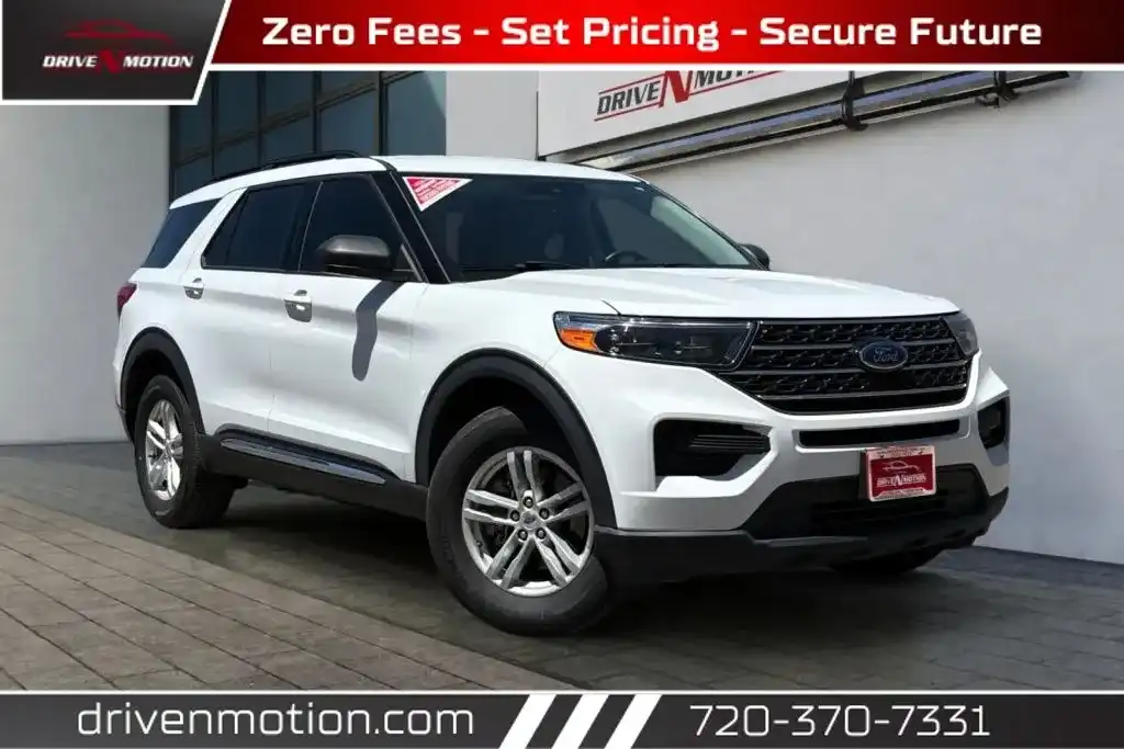 2021 Ford Explorer XLT 4WD's photo